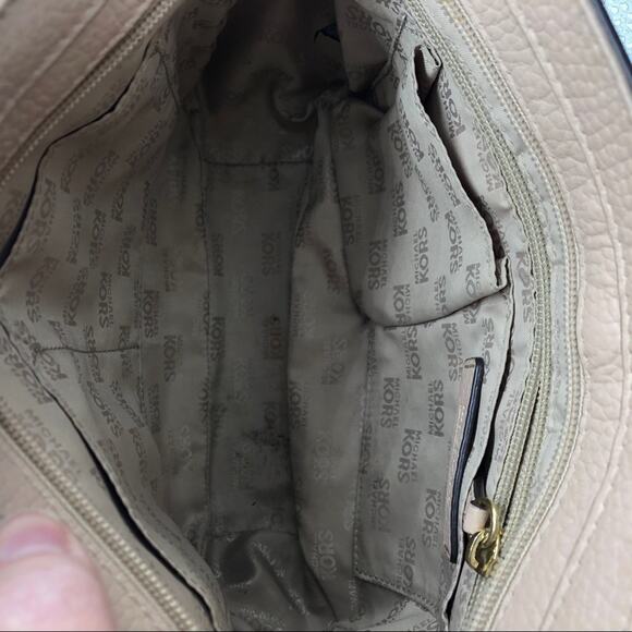 Michael Kors Blush Tan Leather Crossbody Handbag Purse Gold Hardware Bag - Picture 10 of 14